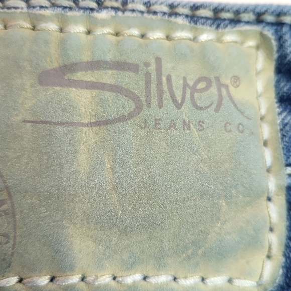 SILVER JEANS Francy Distressed Denim Mid Mini Skirt (W31) - Picture 10 of 13